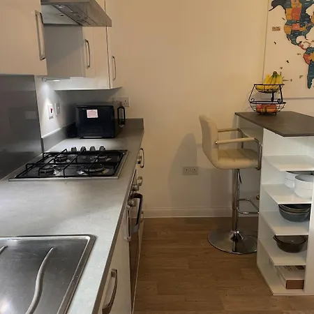 Modern Furnished One Bed *